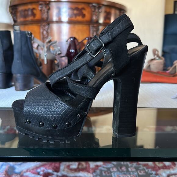 Y2K fairy goth SODA chunky block, heel platform studded heel size 7 - Picture 1 of 4